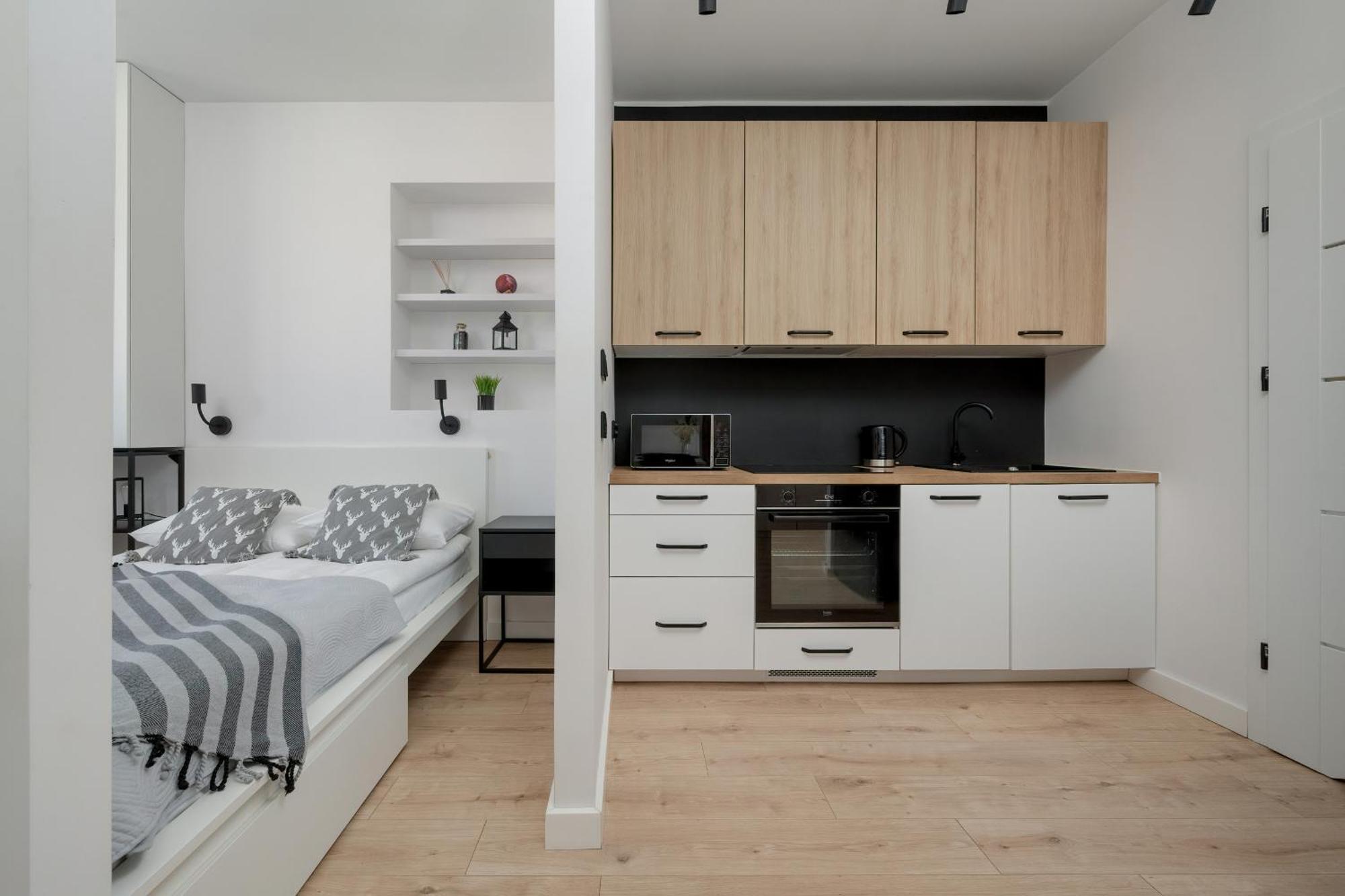 Modern White Studio With Furnished Balcony In Wroclaw By Noclegi Renters Exterior foto